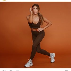 Cara Loren Active Chocolate brown leggings size small🤎 activewear